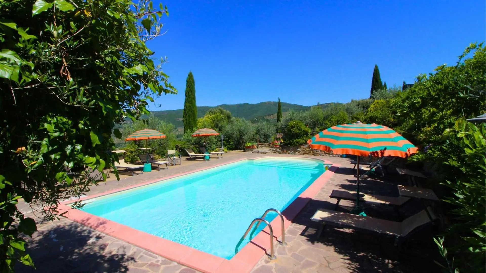 La Montanina Villa Polvano 0*,  Italy