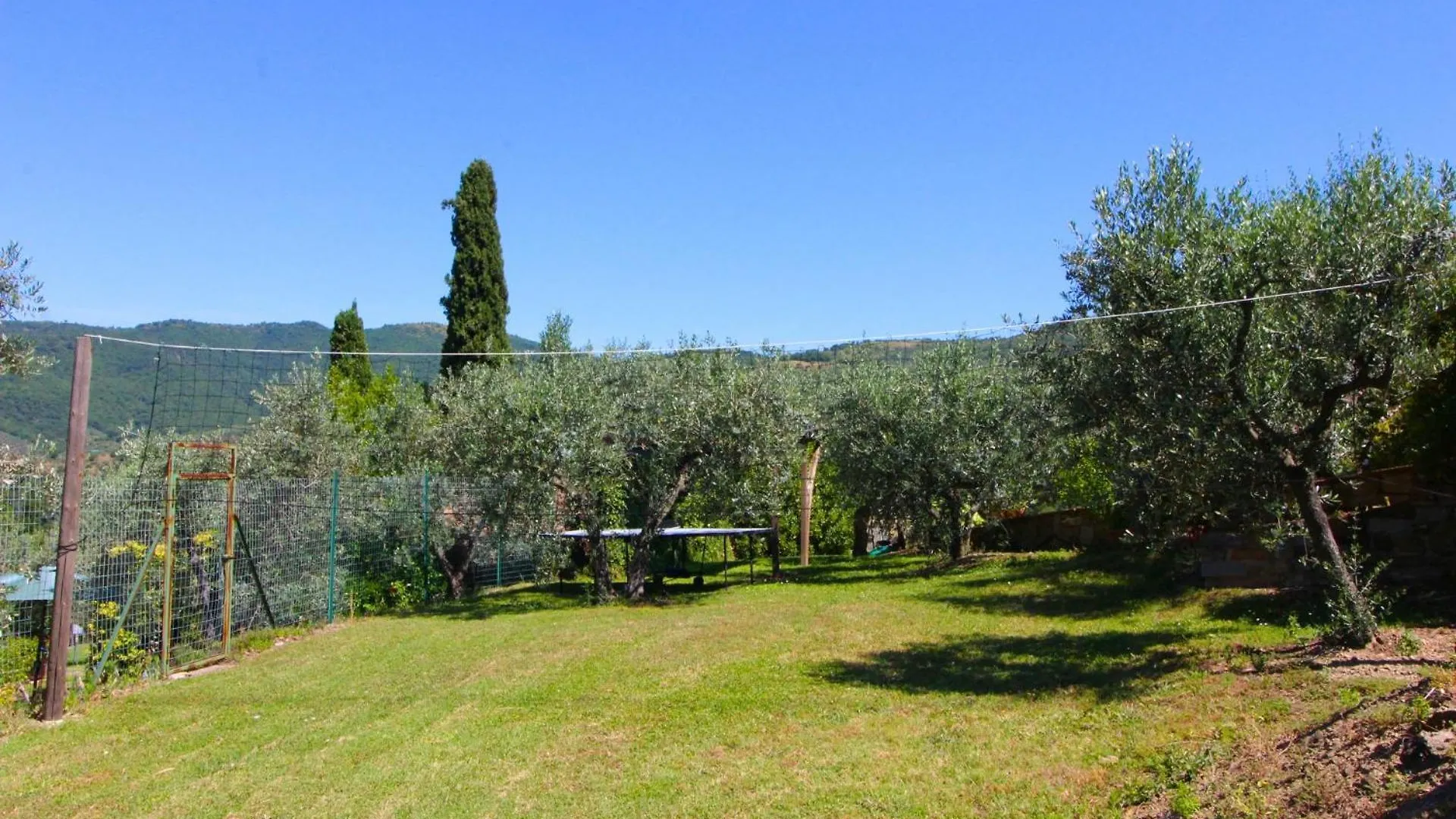 La Montanina Villa Polvano 0*,  Italy
